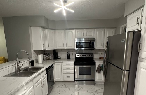 Finneytown Condo | This modern peaceful and centrally-located place perfect get away