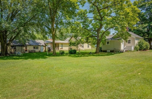 Three Oaks Cottage | Three Oaks Charmer W/Two Night Summer Minimum