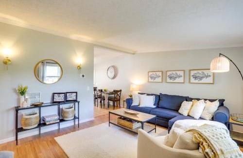 Three Oaks House | Three Oaks Home w/Guest House - 8 Mi to Beach!