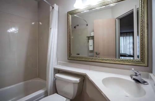 Fort Wayne Hotel | Three Rivers Motel