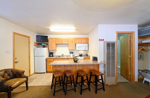 Red River Cabin | Thunderbird Lodge