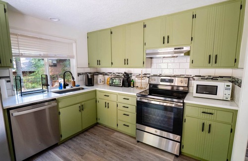 Western House | Timberline Treeline Retreat