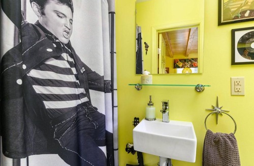 Kerns House | Tiny Digs Rock N Roll House