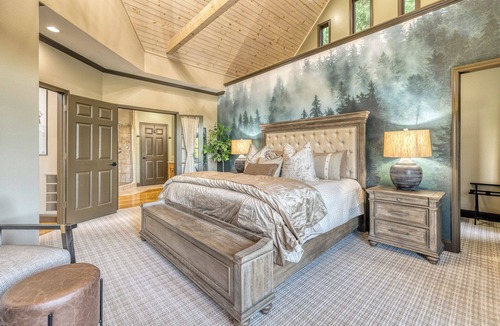 Mineral Bluff Cabin | Toccoa River Lodge, 6 BR, Private Pool on the river just 15 min to Blue Ridge GA