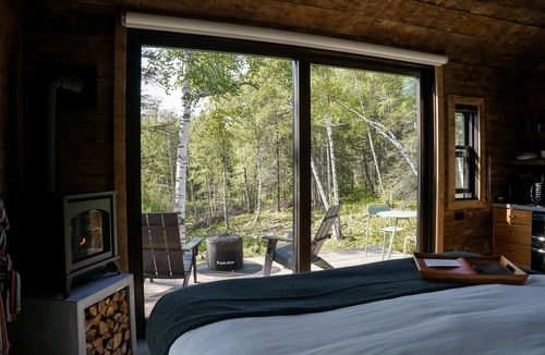 Tofte Cabin | Tofte Trails Private Vacation Rental Cabin with King Bed, Kitchen & Bathroom