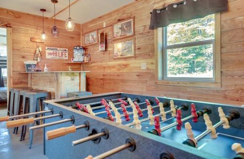 Toivola House | Toivola Home w/Fire Pit: 8 Mi to Lake Superior!