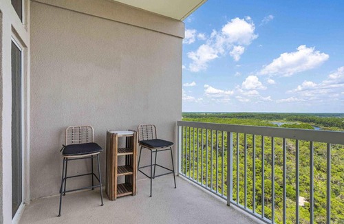 Sandestin Hotel | Top-Floor Studio with Ocean Views and Pool