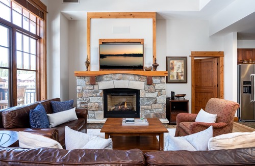 Truckee Condo | Top Floor Village at Northstar Residence - Big Horn 504