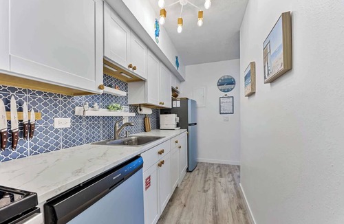 Crescent Beach Condo | Tortuga Del Mar- 2 Bedroom Beachfront Condo with P