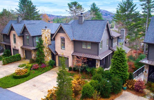 Highlands House | Townhome Living, Mountain Style — Without a Single Compromise | Highlands Town Place