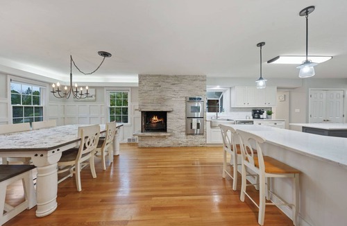 Jackson Other | Tranquil Convenient Location 6-bedroom Bright Modern Farmhouse Arcade Huge Yard