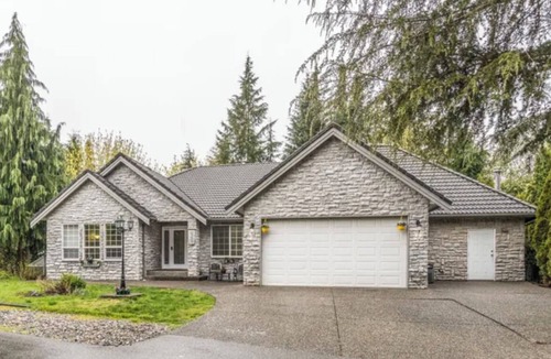 Maple Ridge Villa | Tranquil Living