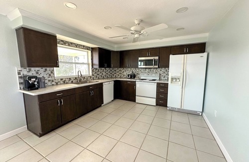Spring Hill House | Tranquil Waterfront Home in Hernando Beach