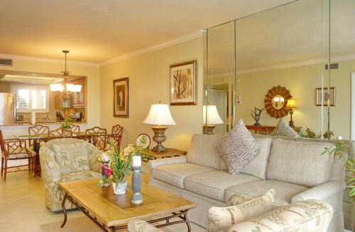 Marco Island House | Tranquil waterfront condo with pool and steps to beach
