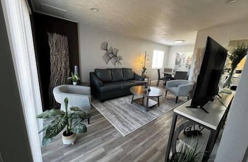 Grand Junction Condo | Tranquility 2BR Condo - Extended Stays for Executives & Traveling Professionals