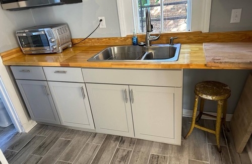 Saint Roch Apartment | Treme Treasure: 1 Bedroom W/Shared Pool