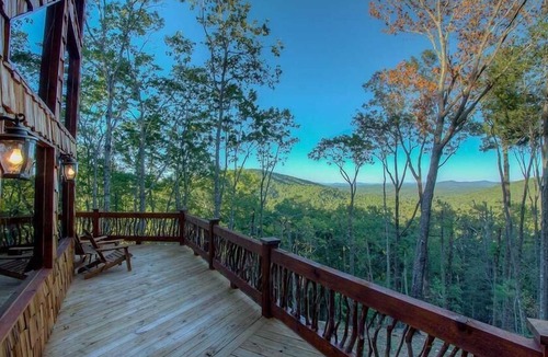 Blue Ridge Cabin | Triple Vista Mountain Tops- Jaw Dropping Views | Outdoor Living | Master on Main