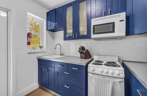 Biscayne Park House | Tropical Oasis - 3BR, 10 Min Bal Harbour- Parking