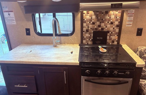 Big Pine Key RV Rental | 🌴 TROPICAL RETREAT 🌴 RV In The Keys