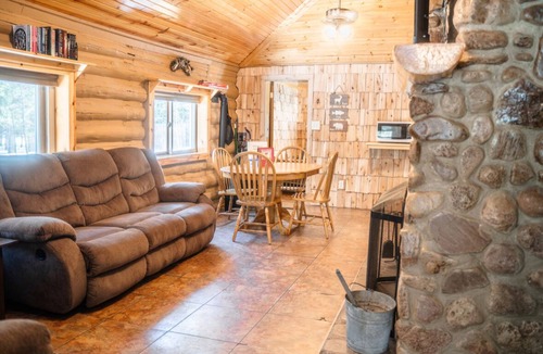 Au Train Cabin | Two bedroom cabin with hot tub and fireplace.