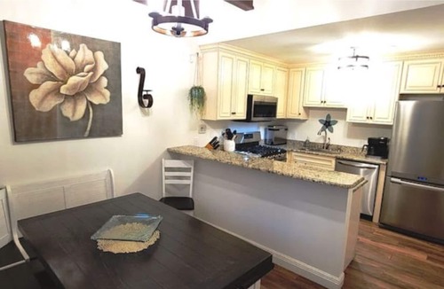Downtown House | "Two Blocks" 3 Bdrm Home in the Historic District!