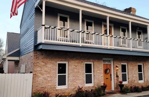 Downtown House | "Two Blocks" 3 Bdrm Home in the Historic District!