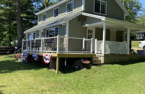 Poultney Cottage | Two Cottages at Waters Edge with Spectacular View of Water and Mountains
