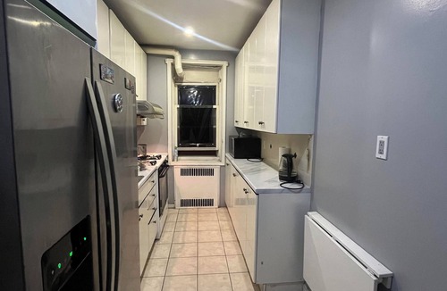 Queens Condo | Two Large Cozy Bedroom Condominium that is 20 mins train ride to Manhattan