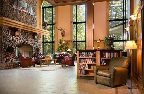 North Bonneville Resort | Two Queen with a Courtyard View