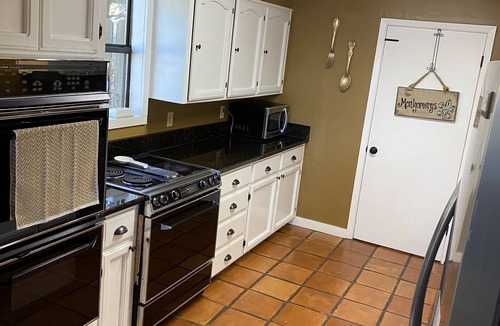 Jonesboro House | Two-story boathouse, golf cart, hot tub, kayaks, paddle boards, fishing lights!