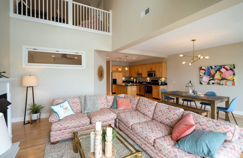 Spring Lake Condo | Two Story Upscale Condo w/Amazing Lake Views