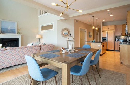 Spring Lake Condo | Two Story Upscale Condo w/Amazing Lake Views