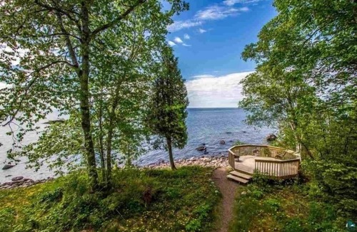 Schroeder House | Unique Geodesic Dome on Lake Superior
