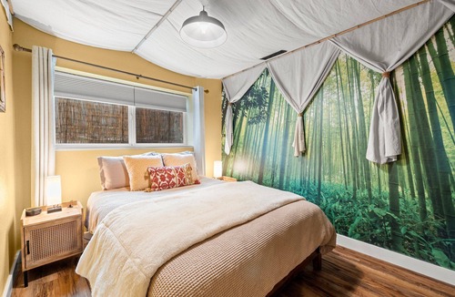 West Linn House | Unique Oasis + Escape Room