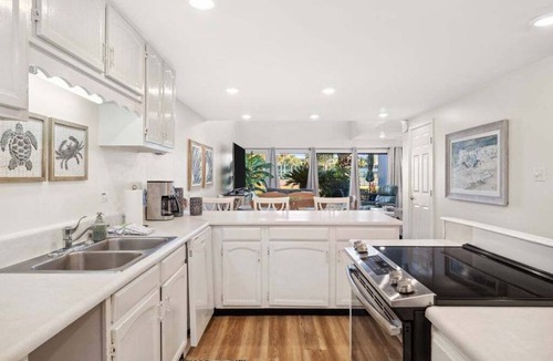 Kiska Beach Condo | Unit 17, Spacious 2 bedroom Beach Condo with Loft