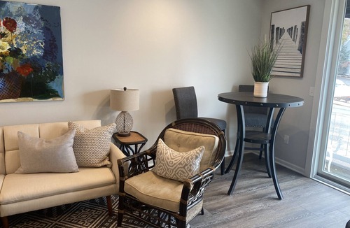 Harbor Springs Condo | Unit #2 - One Bedroom Condo Downtown Harbor Springs