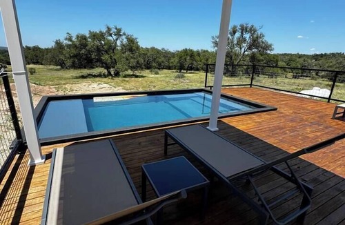 Johnson City House | Unit #3 - Modern Tiny Home in the heart of Texas Wineries