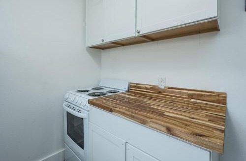 South Pensacola House | Unit 6 Chill Studio Pensacola Getaway
