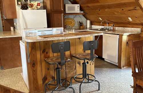 Pierceville House | Unwind Haven