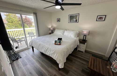 Friendly Apartment | UO, Autzen Stadium, Matthew Knight Arena, Amazon Park #4
