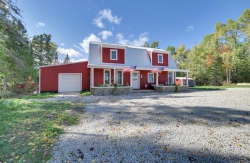 Rudyard House | Upper Peninsula Barndominium on 18 Acres w/Emus