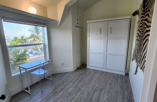 Sands House | Upscale ocean front home & easy canal boat access to Gulf or Atlantic