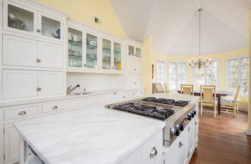 Tuckahoe Cottage | US OPEN 2026 GOLF 1.3 mi. Charming 3BR/3 BA Cottage and Pool