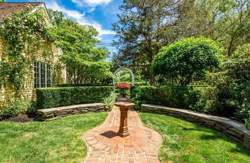 Tuckahoe Cottage | US OPEN 2026 GOLF 1.3 mi. Charming 3BR/3 BA Cottage and Pool