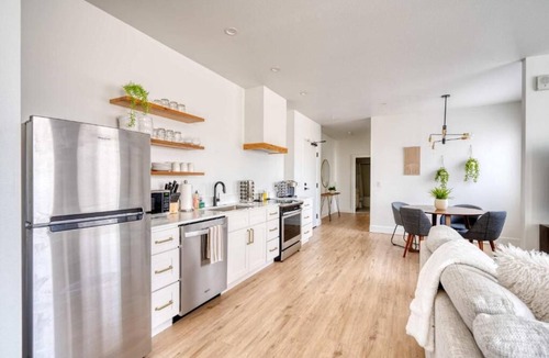 Humboldt Hotel | Vancouver Ave Stay