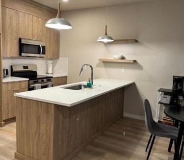 Downtown Vancouver Apartment | Vancouver Haven near Legacy Salmon Creek Medical ctr
