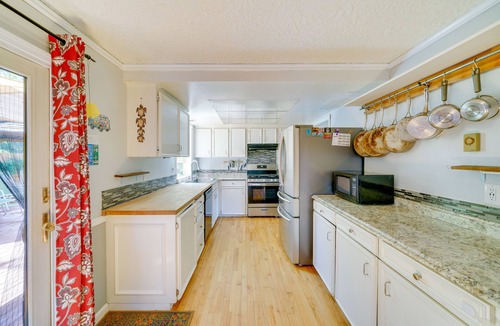 Salmon Creek House | Vancouver Vacation Rental ~ 16 Mi to Portland!