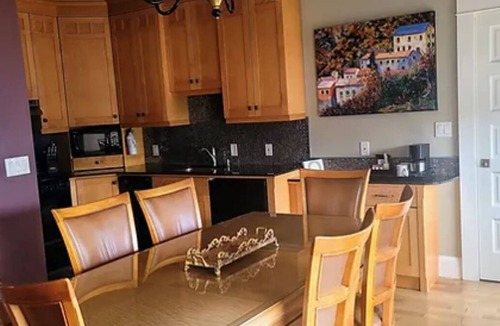 Astoria Hotel | Victorian Hotel Room w/Heated Tile Floors & Original Artwork in Downtown