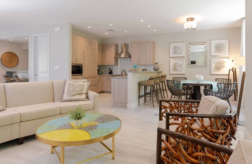 Rock Harbor Villa | Villa in Key Largo – Pool & Beach Club
