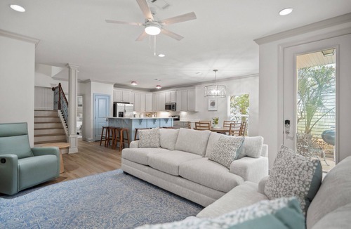 Villages of Crystal Beach House | Walk 2 Beach, Pool, Golf Cart,4BR|Summer Getaway